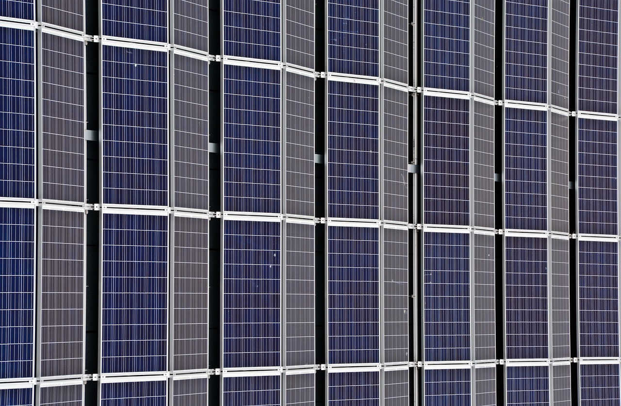 découvrez les avantages de l'énergie solaire, une source d'énergie renouvelable, propre et économique pour un avenir durable.